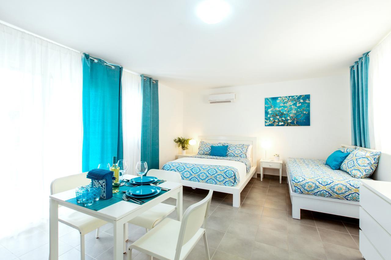 Hotel Fiesta Deluxe Punta Cana Room photo