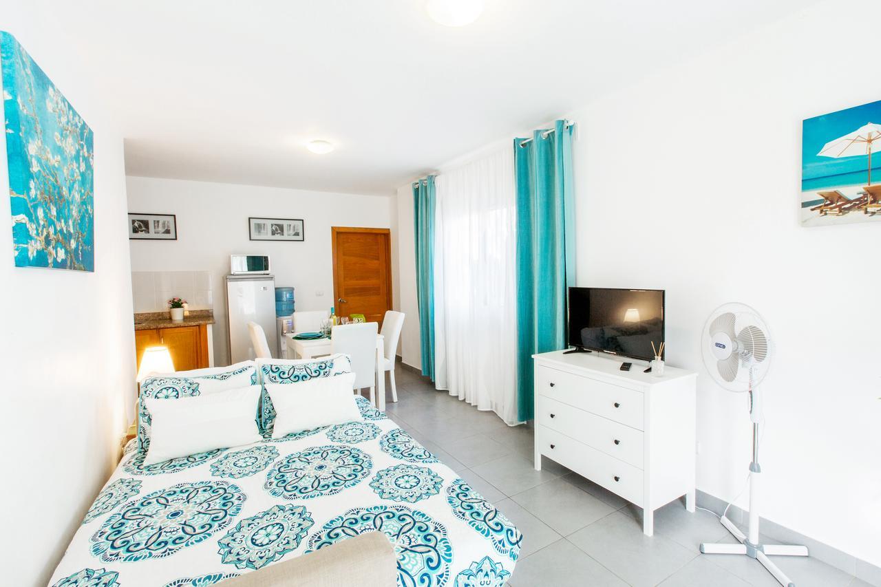 Hotel Fiesta Deluxe Punta Cana Room photo